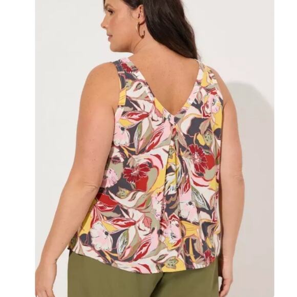 Torrid floral Challis Stitch Detail Tank - Picture 3 of 10